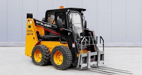 Преимущества аренды фронтальных мини погрузчиков